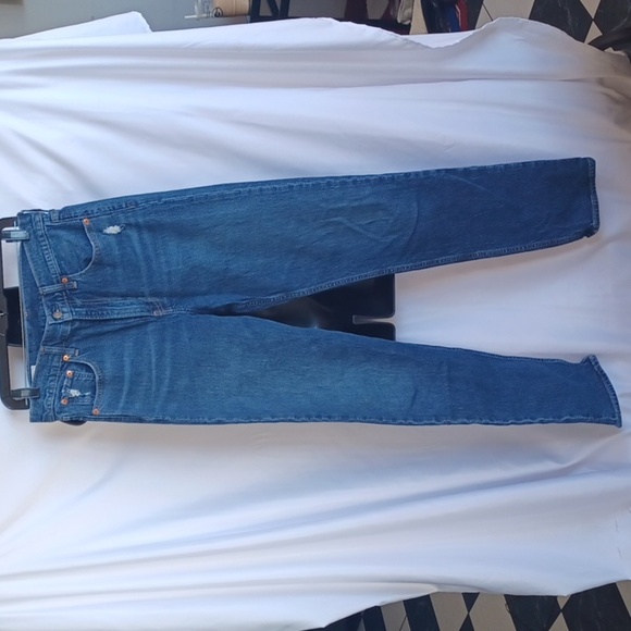 GAP Classic Straight Sky High-Rise Distressed Medium Wash Jeans , 8T - Picture 1 of 5
